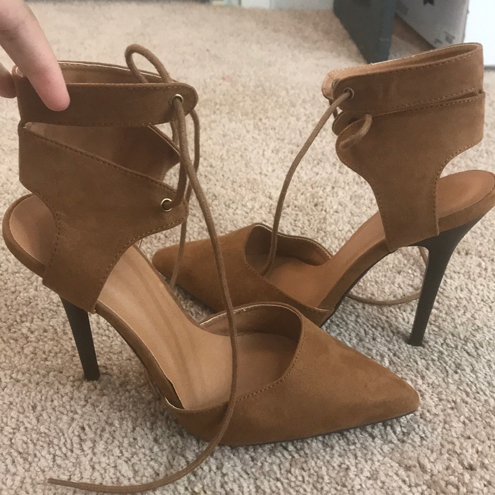 Charlette Russe heels (true to color) - Picture 3 of 3